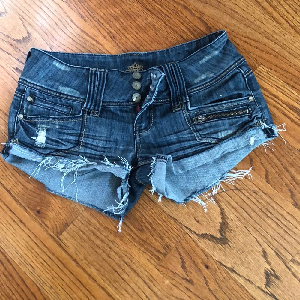 Almost Famous Shorts size 9